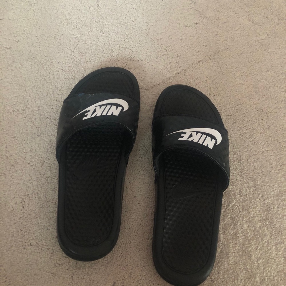 Black Nike Slides